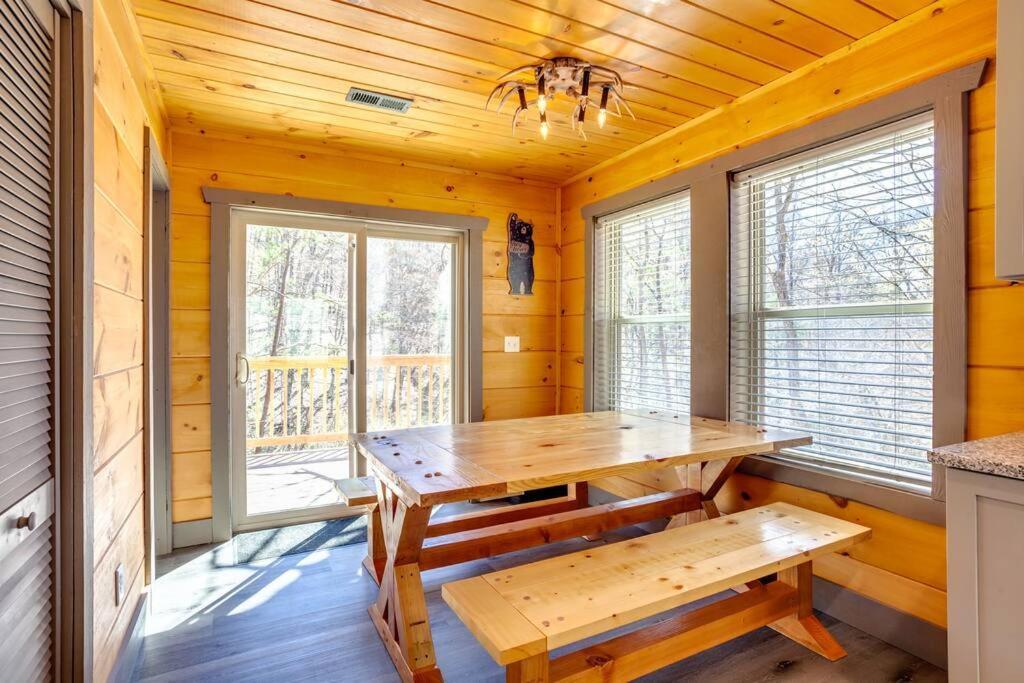 Dancing Bear Cabin- Relax & Enjoy! Сивиървил Екстериор снимка