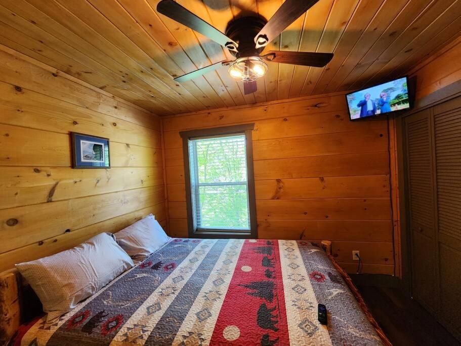 Dancing Bear Cabin- Relax & Enjoy! Сивиървил Екстериор снимка