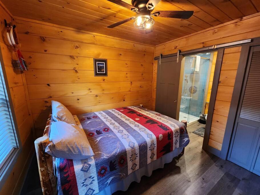 Dancing Bear Cabin- Relax & Enjoy! Сивиървил Екстериор снимка